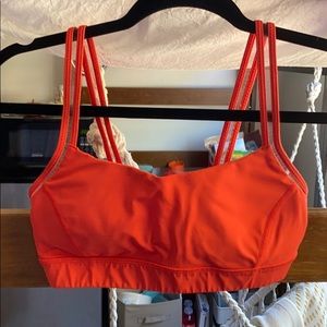 Lululemon sports bra